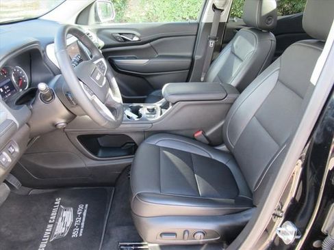 Used 2023 GMC Acadia SLT w/ Elevation Edition image 16