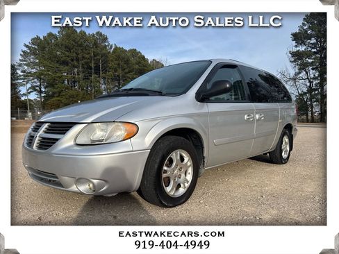 Used 2007 Dodge Grand Caravan SXT image 1