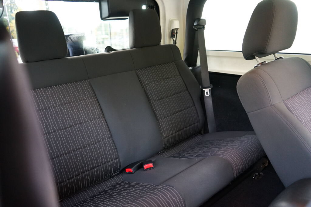 Used 2011 Jeep Wrangler Sahara w/ Connectivity Group AWD/4WD image 26