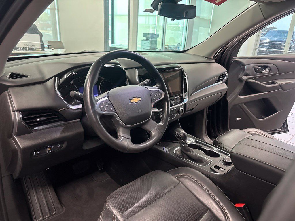 Used 2021 Chevrolet Traverse Premier AWD/4WD image 18