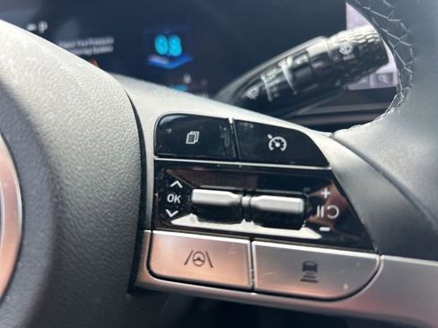 Used 2023 Hyundai Elantra SEL w/ Convenience Package FWD image 15