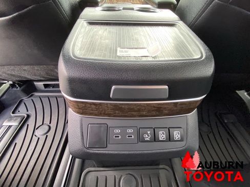 New 2026 Toyota Sienna Platinum AWD/4WD image 28