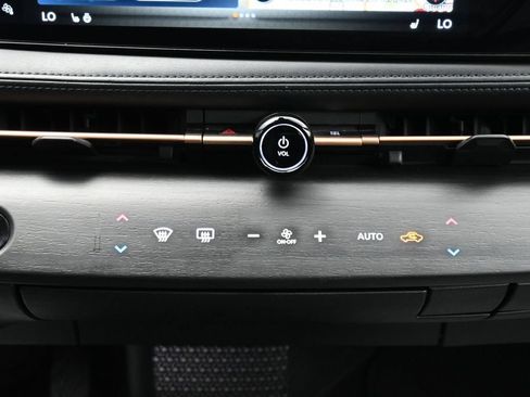 Used 2023 Nissan Ariya FWD image 20