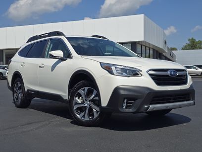 Used 2020 Subaru Outback Limited w/ Tech Package 2