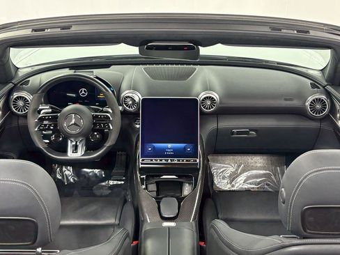 Used 2022 Mercedes-Benz SL 63 AMG 4MATIC image 28