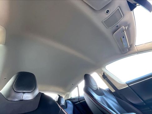Used 2013 Tesla Model S image 13