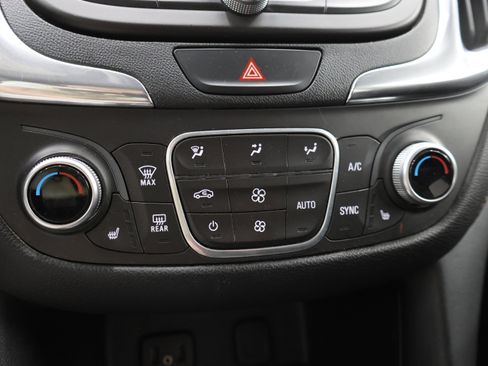 Used 2018 Chevrolet Equinox Premier AWD/4WD image 53