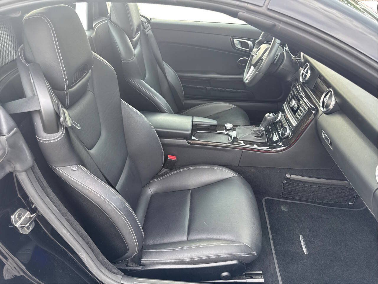 Used 2016 Mercedes-Benz SLK 350 image 24
