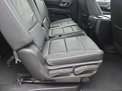 Used 2024 Chevrolet Suburban LT image 81