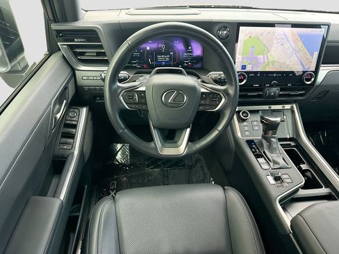 Used 2024 Lexus GX 550 AWD/4WD image 21