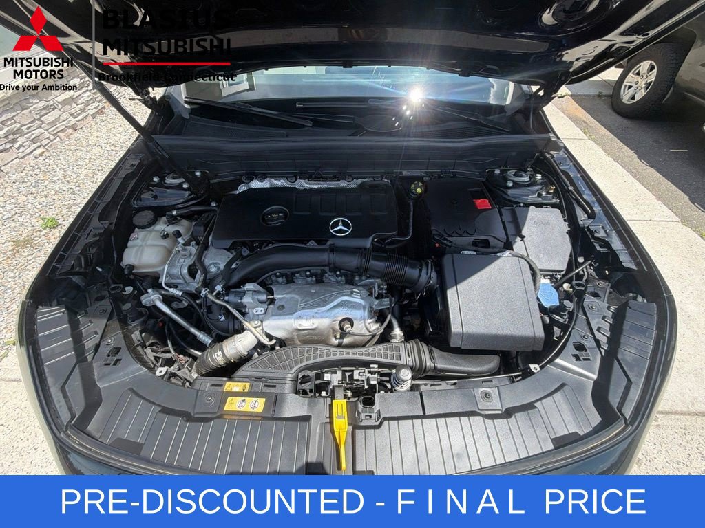 Used 2022 Mercedes-Benz GLB 250 4MATIC w/ Premium Package Lite image 67