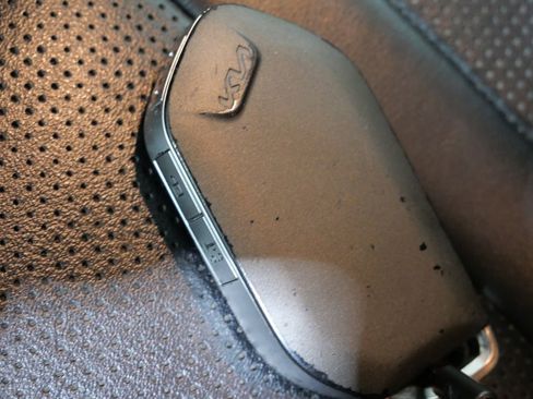 Used 2024 Kia Sorento S image 29