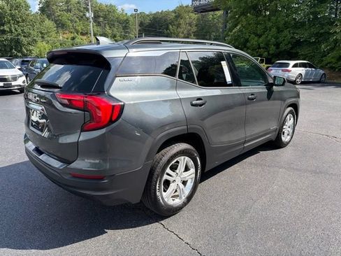 Used 2020 GMC Terrain SLE w/ Driver Convenience Package FWD image 4