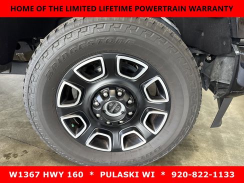 Used 2024 Ford F250 Platinum image 3