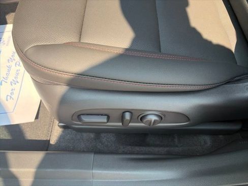 New 2026 Chevrolet Trax RS w/ Driver Confidence Package FWD image 18