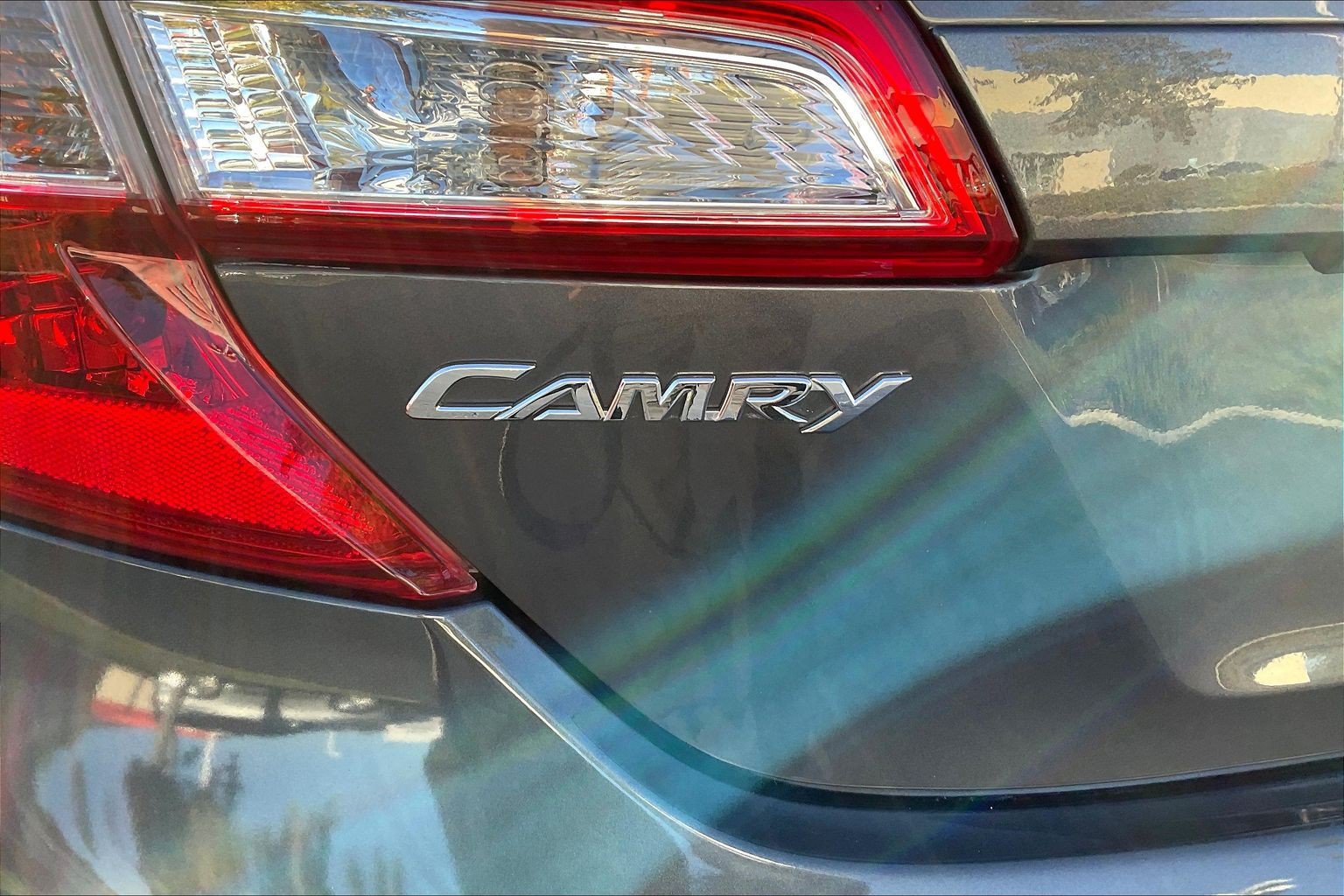 Used 2012 Toyota Camry SE w/ Leather Pkg FWD image 23
