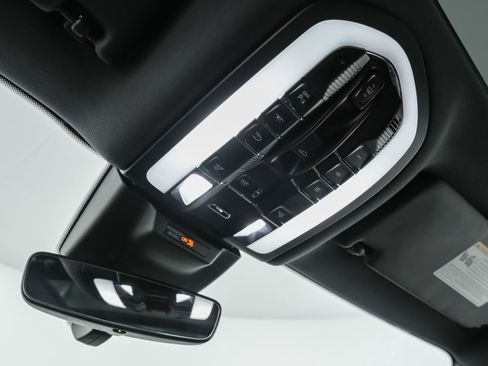 Used 2022 Porsche Macan GTS image 34