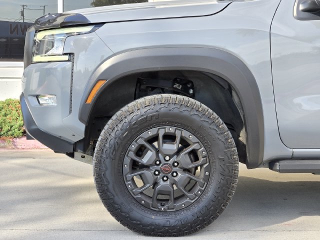 Used 2023 Nissan Frontier PRO-4X w/ Pro-4X Premium Package AWD/4WD image 8