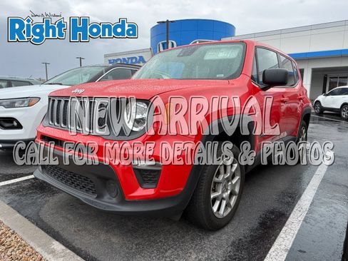 Used 2023 Jeep Renegade Latitude AWD/4WD image 1