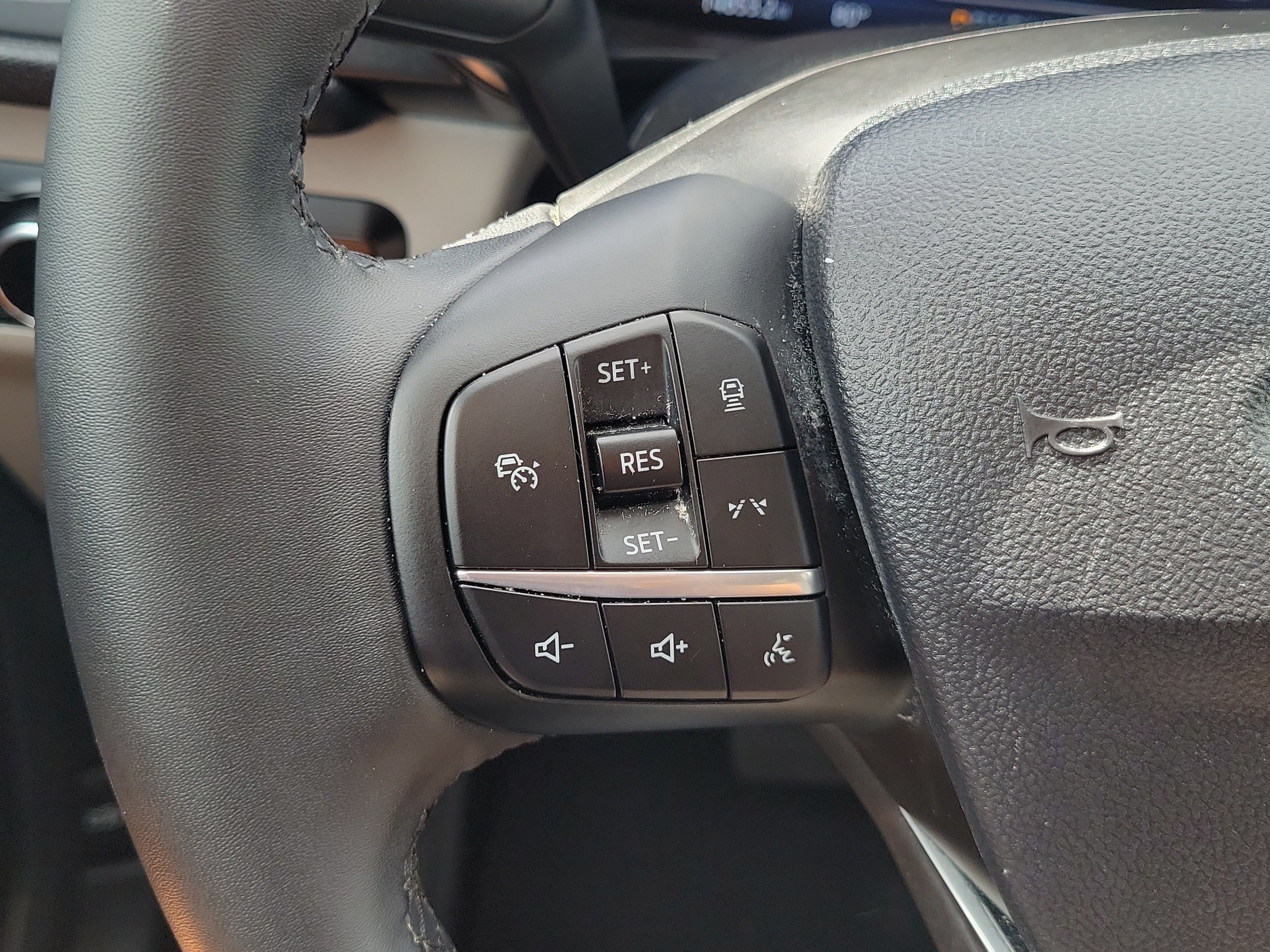Certified 2023 Ford Escape Active w/ Tech Pack #1 FWD image 25