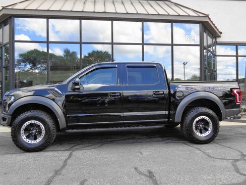 Used 2017 Ford F150 Raptor w/ Equipment Group 802A Luxury AWD/4WD image 7