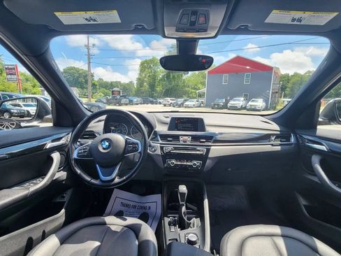 Used 2017 BMW X1 sDrive28i FWD image 16