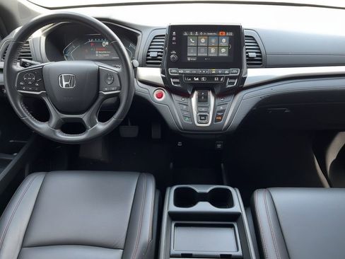 Used 2023 Honda Odyssey Sport image 5