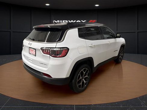 Used 2025 Jeep Compass Limited AWD/4WD image 4