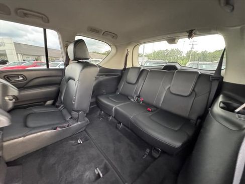 Used 2024 INFINITI QX80 4WD image 13
