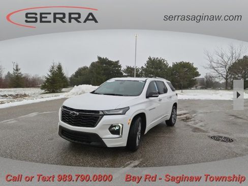Certified 2023 Chevrolet Traverse Premier w/ LPO, Floor Liner Package image 1