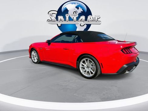 Used 2025 Ford Mustang GT Premium RWD image 7