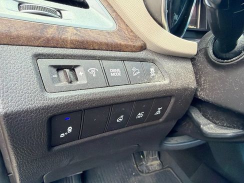 Used 2017 Hyundai Santa Fe AWD w/ Cargo Package image 24