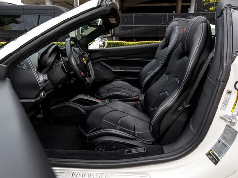 Used 2019 Ferrari 488 Spider RWD image 24