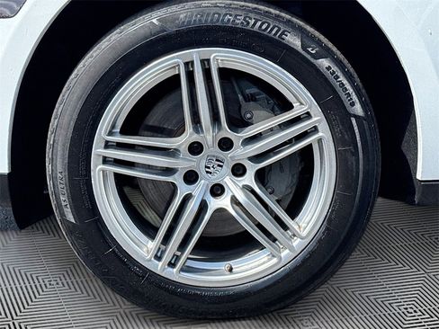 Used 2020 Porsche Macan S image 33