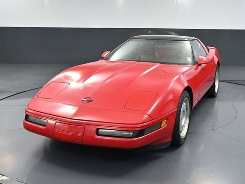 Used 1992 Chevrolet Corvette Coupe RWD image 10