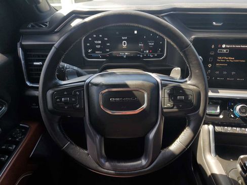 Used 2023 GMC Sierra 1500 Denali Ultimate AWD/4WD image 16