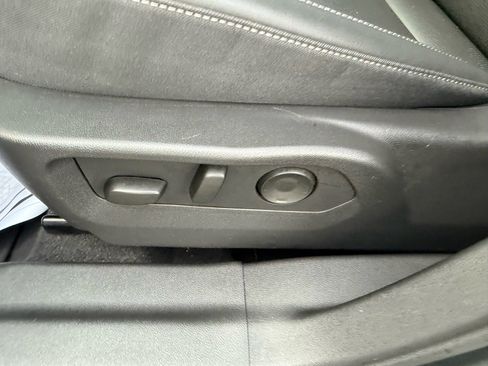 Used 2025 Buick Envision Preferred image 16