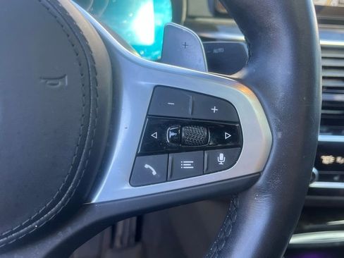 Used 2022 BMW 540i w/ M Sport Package image 9