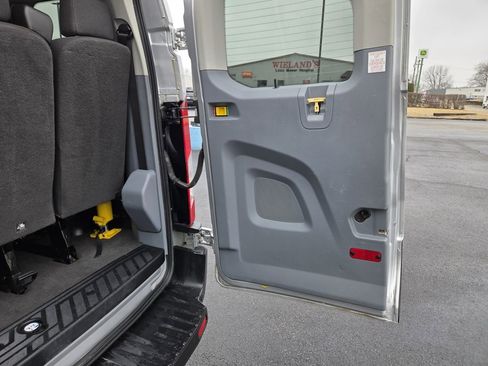 Used 2019 Ford Transit 350 XLT image 19