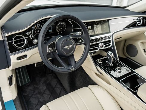 New 2026 Bentley Flying Spur Plug-In Hybrid AWD/4WD image 2