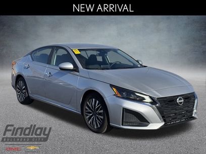 Used 2023 Nissan Altima 2.5 SV