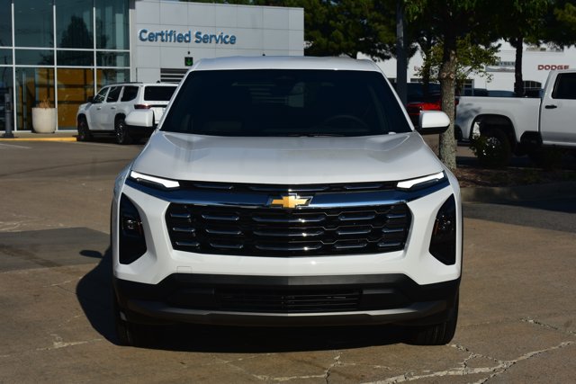 New 2027 Chevrolet Equinox LT FWD image 2