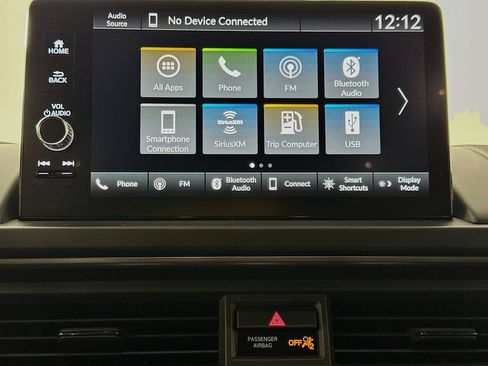 Used 2025 Honda Pilot TrailSport image 19