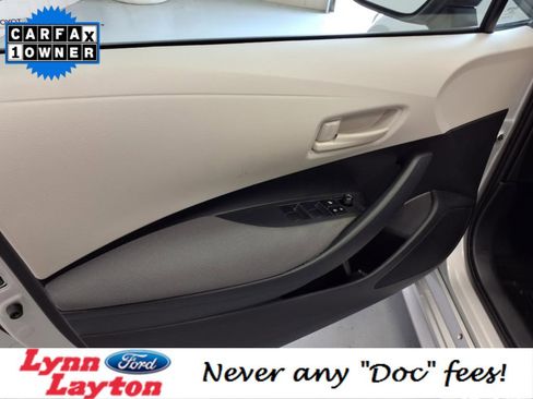 Used 2023 Toyota Corolla LE image 11