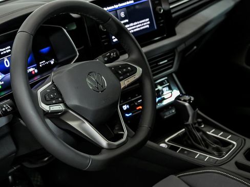 New 2026 Volkswagen Jetta SE image 10
