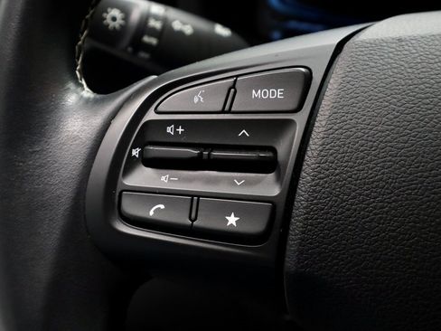 Certified 2023 Hyundai Venue Limited image 29