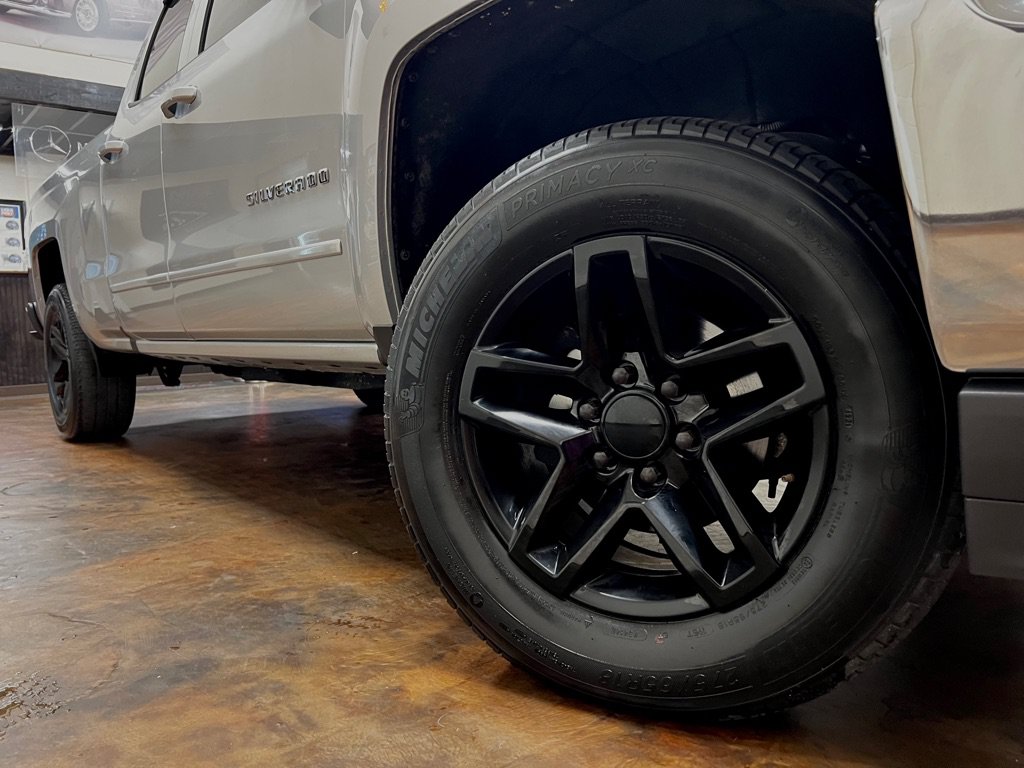 Used 2017 Chevrolet Silverado 1500 LT w/ Max Trailering Package AWD/4WD image 45
