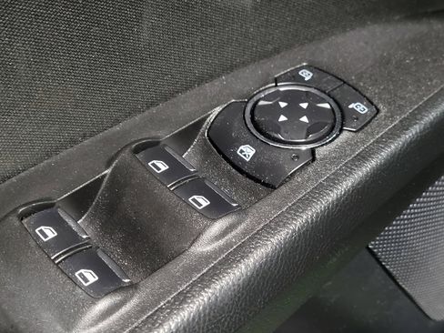 Used 2018 Ford Fusion SE w/ Fusion SE Technology Package image 27