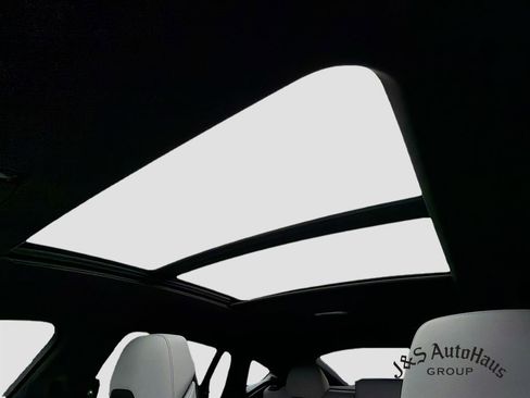 Used 2022 BMW X6 M w/ Executive Package AWD/4WD image 16