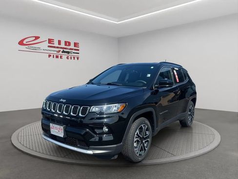 Used 2024 Jeep Compass Limited AWD/4WD image 1